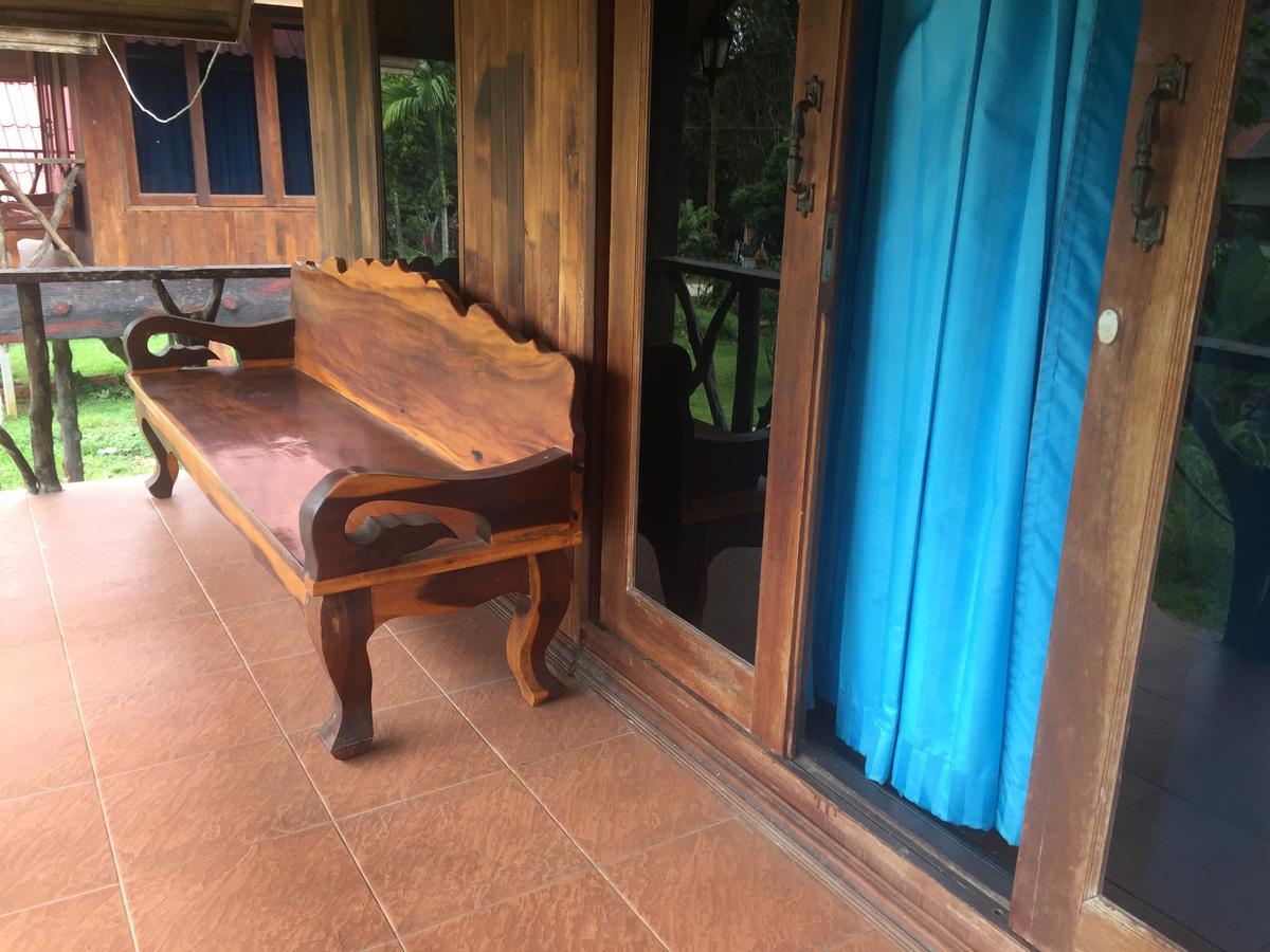 Готель Bamboo House Khao Sok National Park Екстер'єр фото